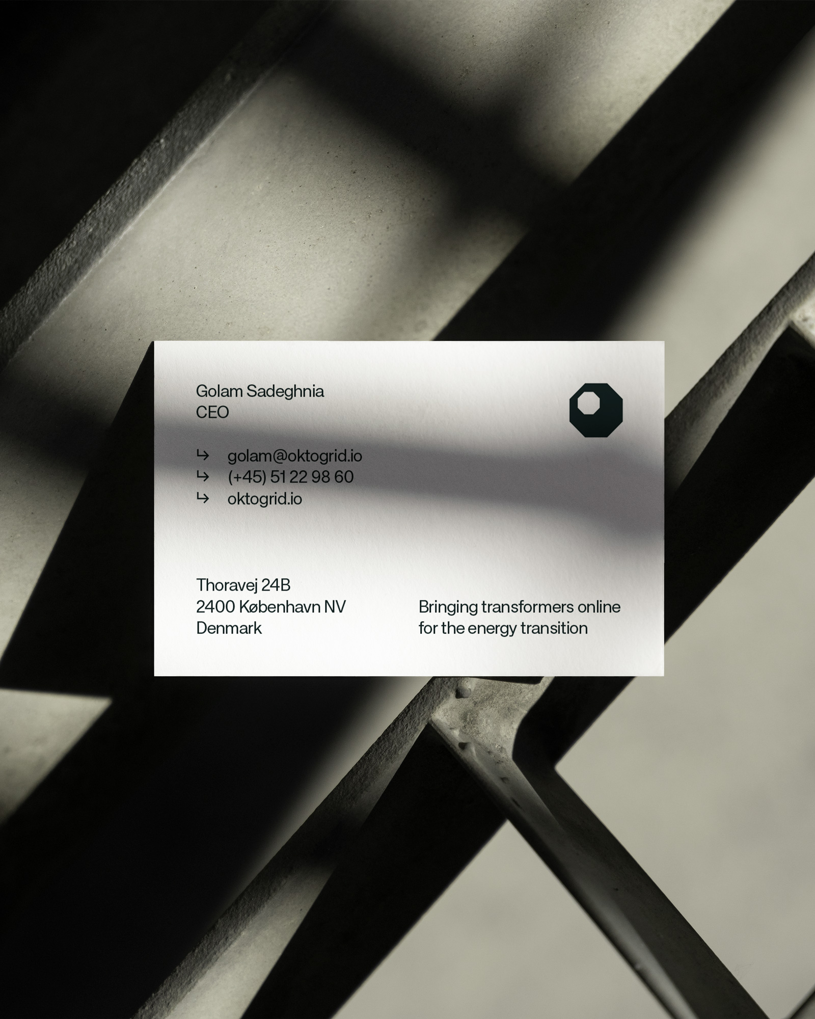 Oktogrid-Business-Card